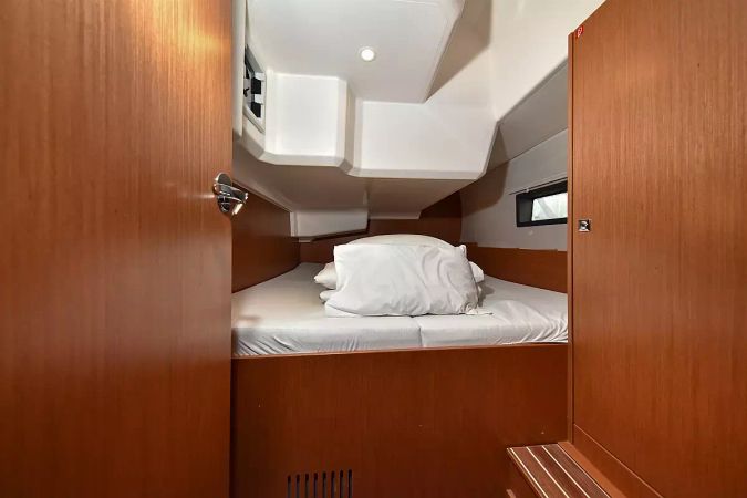 Bavaria C42 | Bella