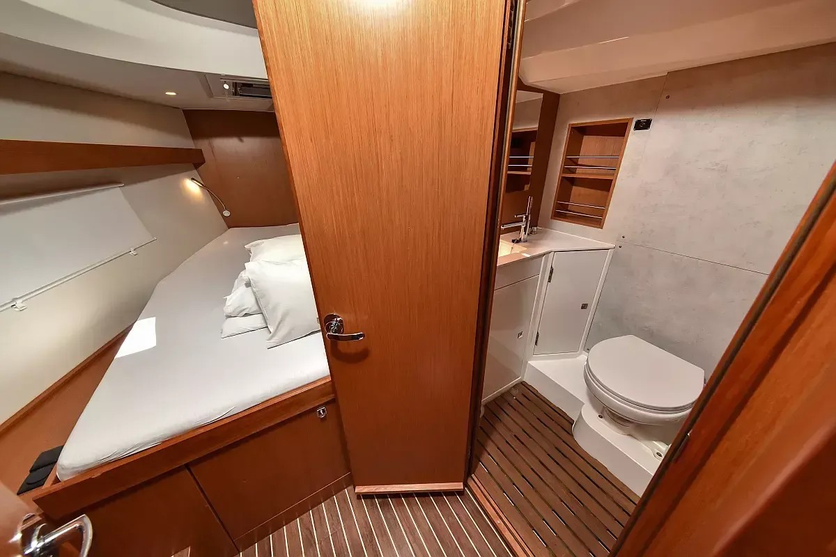 Bavaria C42 | Bella
