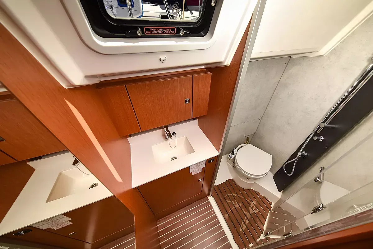 Bavaria C42 | Bella