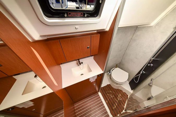 Bavaria C42 | Bella