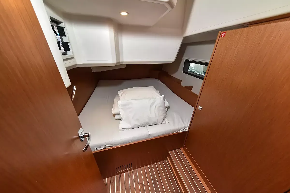 Bavaria C42 | Bella