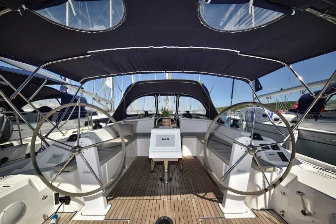 Bavaria C42 | Bella