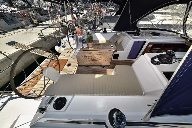 Bavaria C42 | Bella