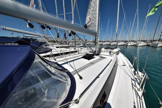 Bavaria C42 | Bella