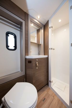 Bali 4.6 | Mayflower