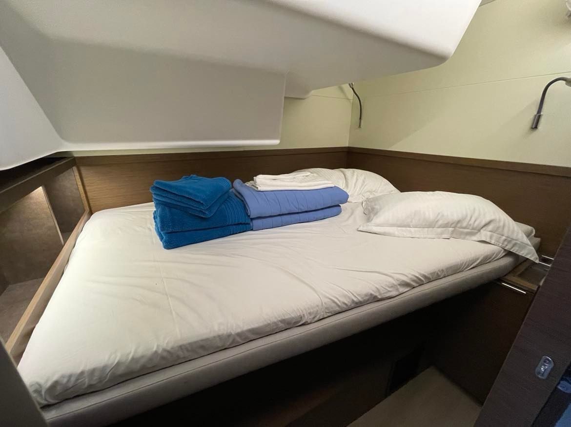 Lagoon 50 | Silhouette