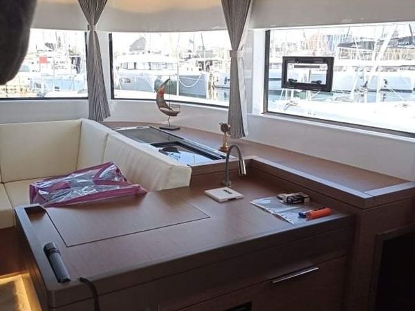 Lagoon 50 | Silhouette