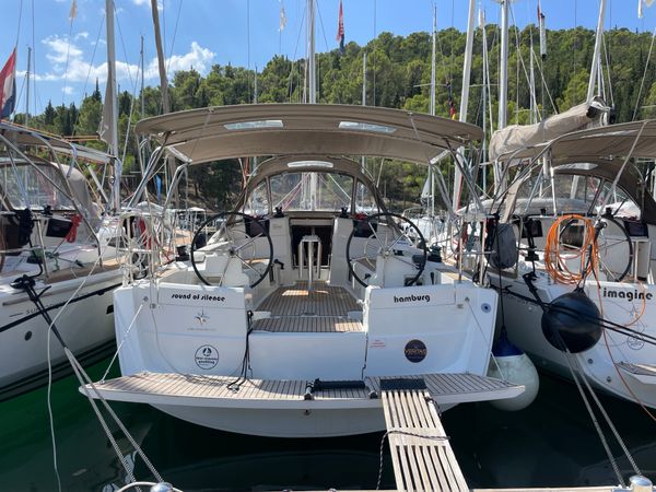 Jeanneau Sun Odyssey 389 | Sound of Silence
