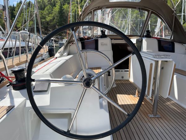 Jeanneau Sun Odyssey 389 | Sound of Silence