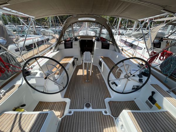 Jeanneau Sun Odyssey 389 | Sound of Silence