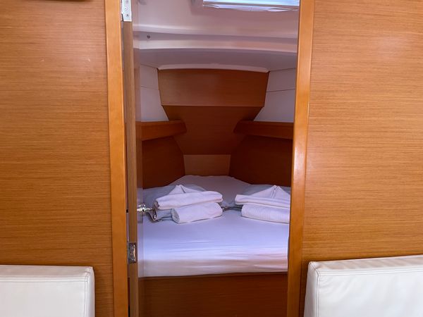 Jeanneau Sun Odyssey 389 | Sound of Silence
