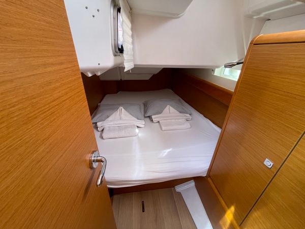 Jeanneau Sun Odyssey 389 | Sound of Silence