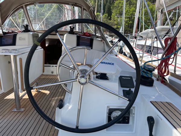 Jeanneau Sun Odyssey 389 | Sound of Silence