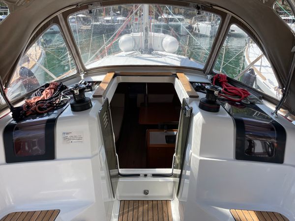 Jeanneau Sun Odyssey 389 | Sound of Silence