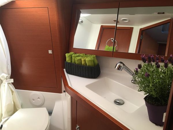 Beneteau Oceanis 45 | Naya