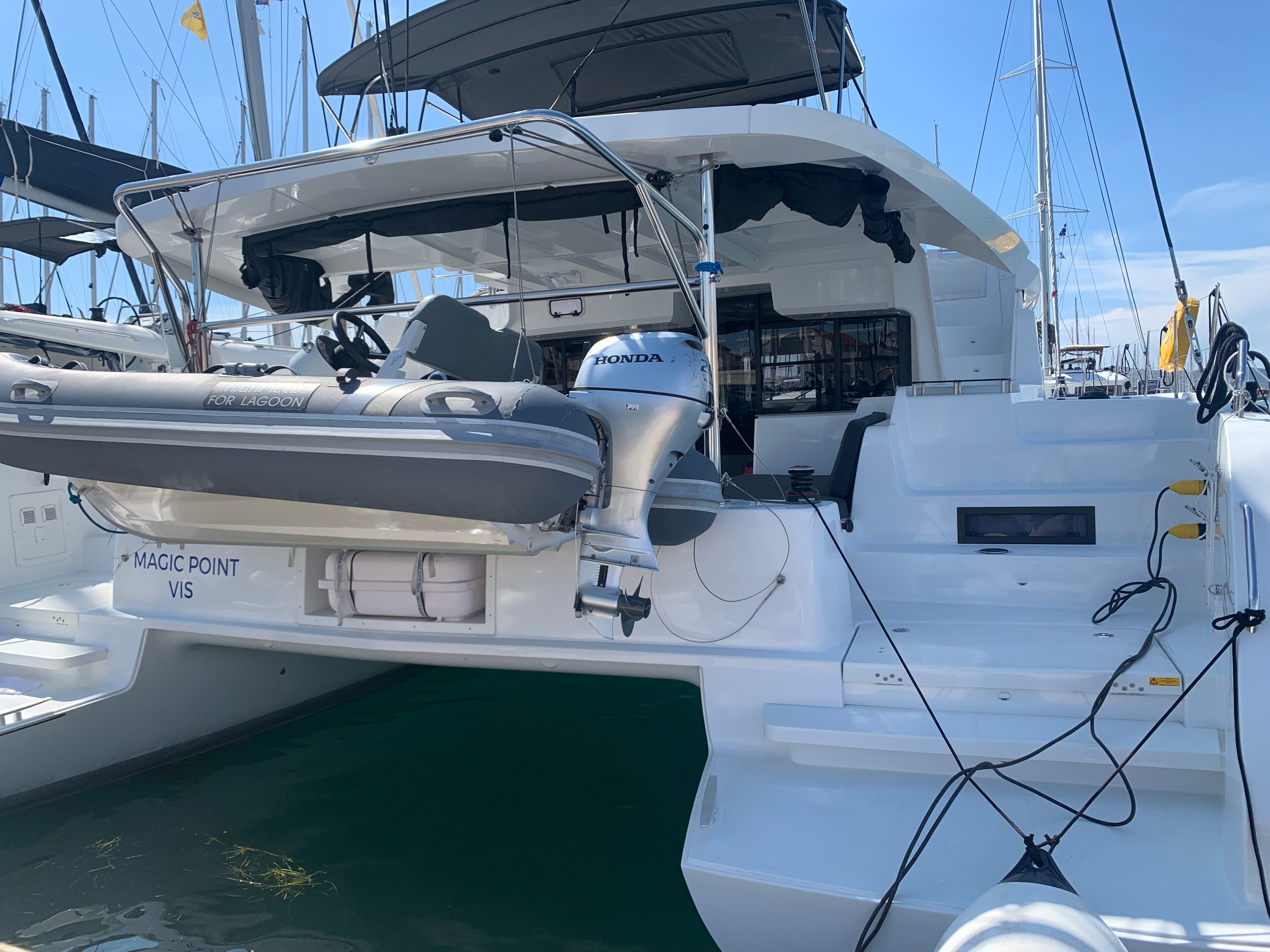 Lagoon 46 | Magic Point