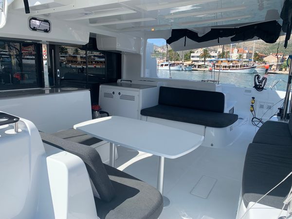 Lagoon 46 | Magic Point