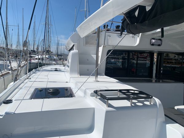 Lagoon 46 | Magic Point