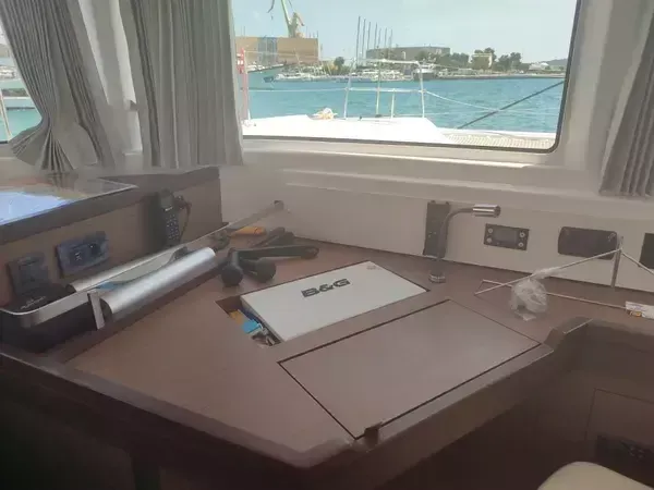 Lagoon 46 | Magic Point