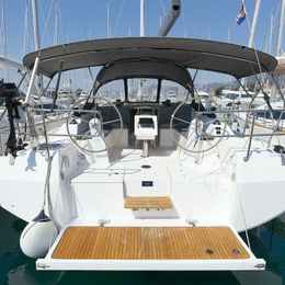 Bavaria C42 | Srna