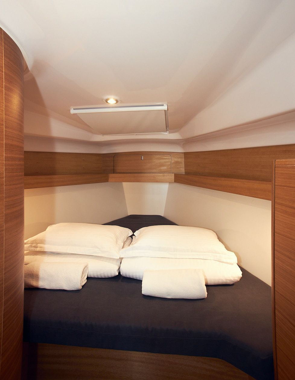 Elan 40.1 Impression | Finola