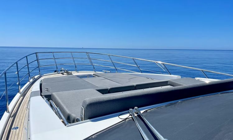 Azimut 66 | Al Hazaa