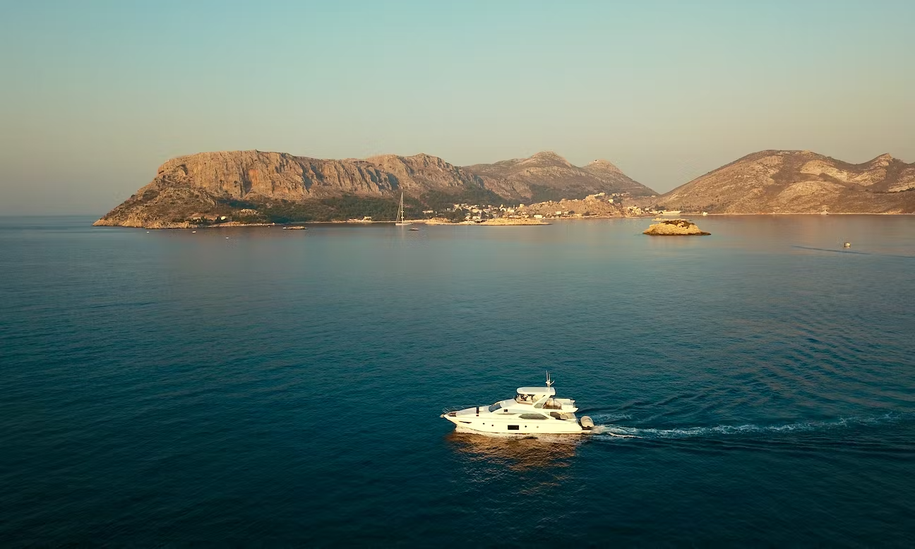 Azimut 66 | Al Hazaa