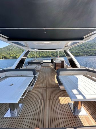 Galeon 680 Fly | Paradise