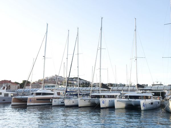 Galeon 680 Fly | Paradise