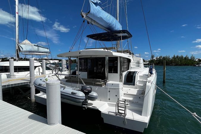 Bali 4.8 | Happy Day