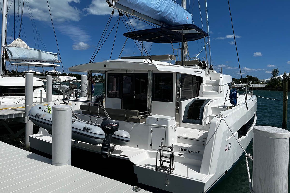 Bali 4.8 | Happy Day