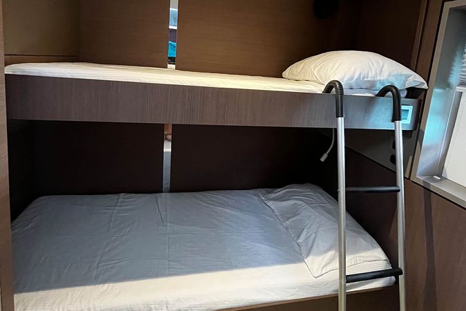 Bali 4.8 | Happy Day