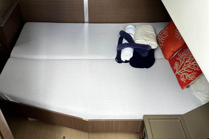 Bali 4.8 | Happy Day