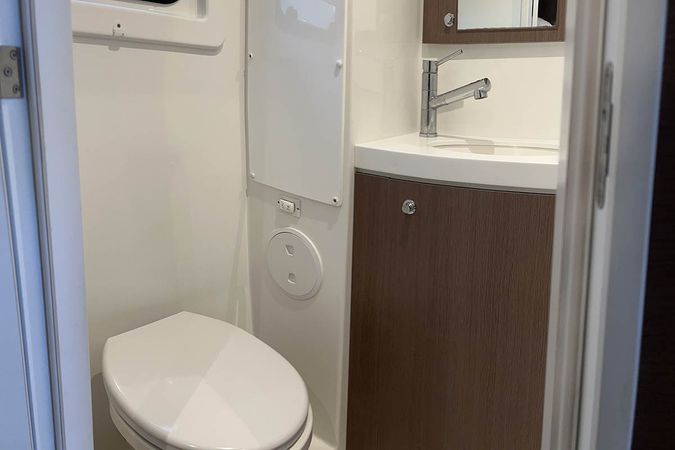 Bali 4.8 | Happy Day