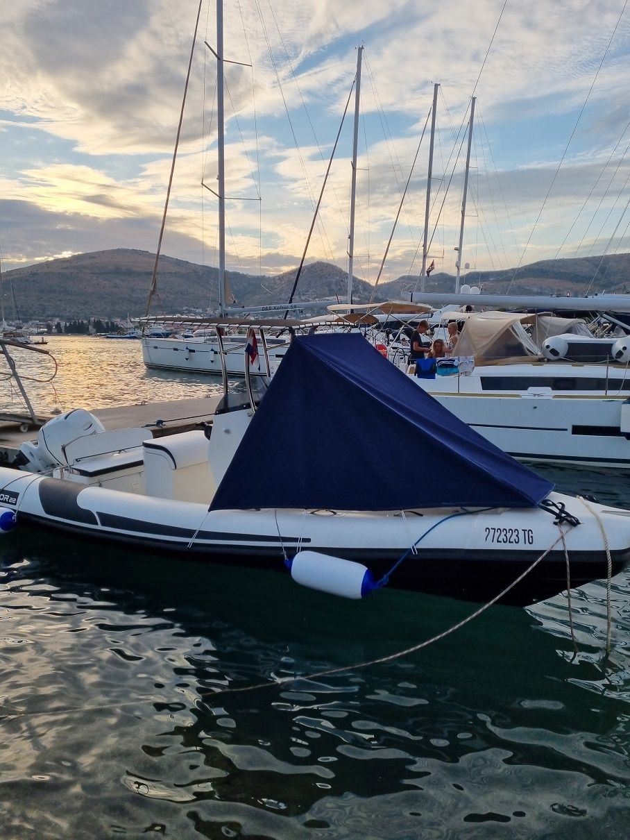 Falkor 22 | RIB Falkor 22