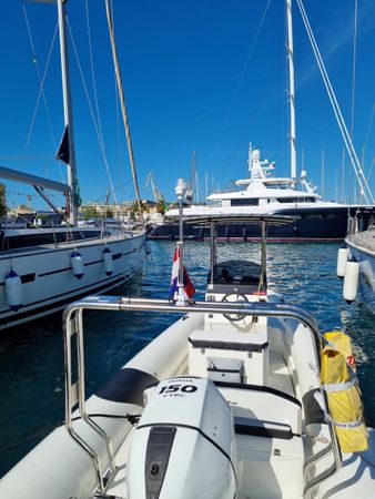 Falkor 22 | RIB Falkor 22