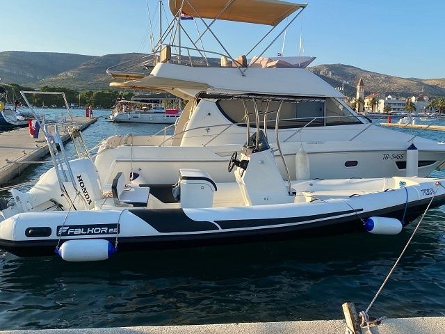 Falkor 22 | RIB Falkor 22