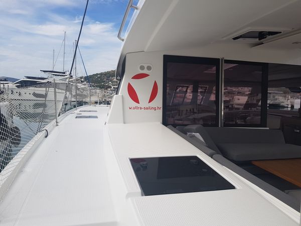 Fountaine Pajot Isla 40 | Sailor Venus