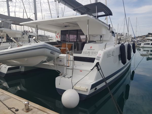 Fountaine Pajot Isla 40 | Sailor Venus
