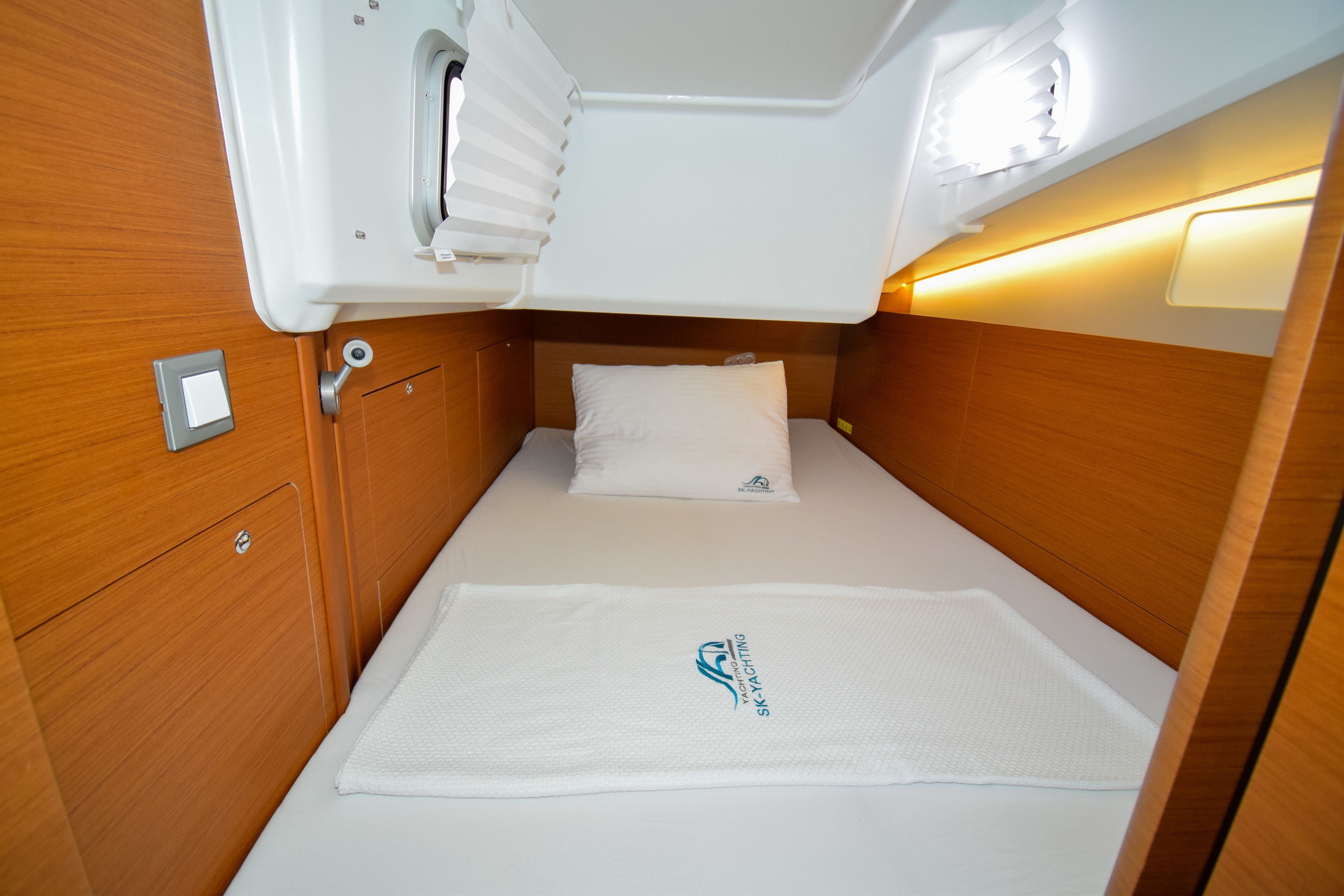 Jeanneau Sun Odyssey 410 | Sky Asya