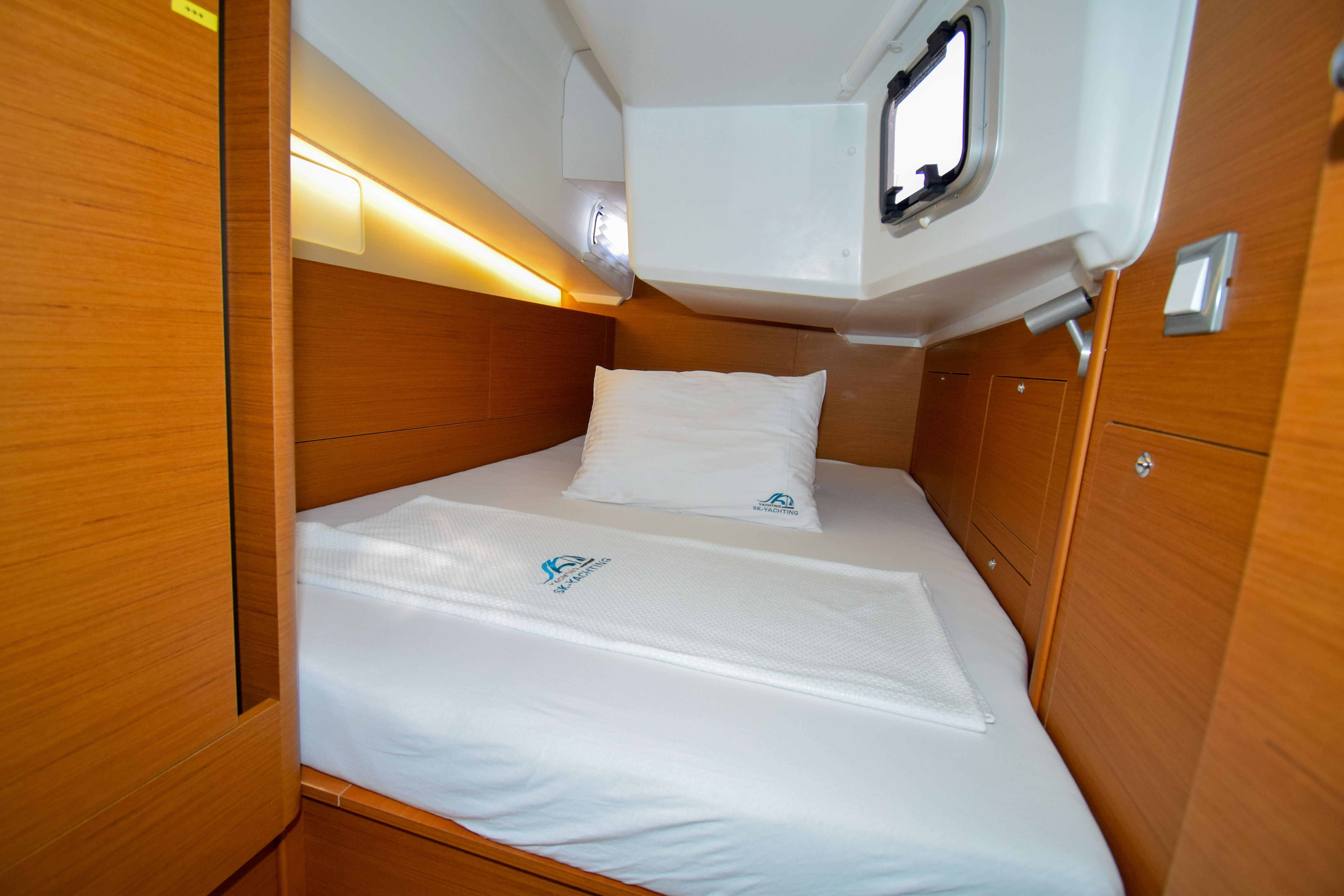 Jeanneau Sun Odyssey 410 | Sky Asya