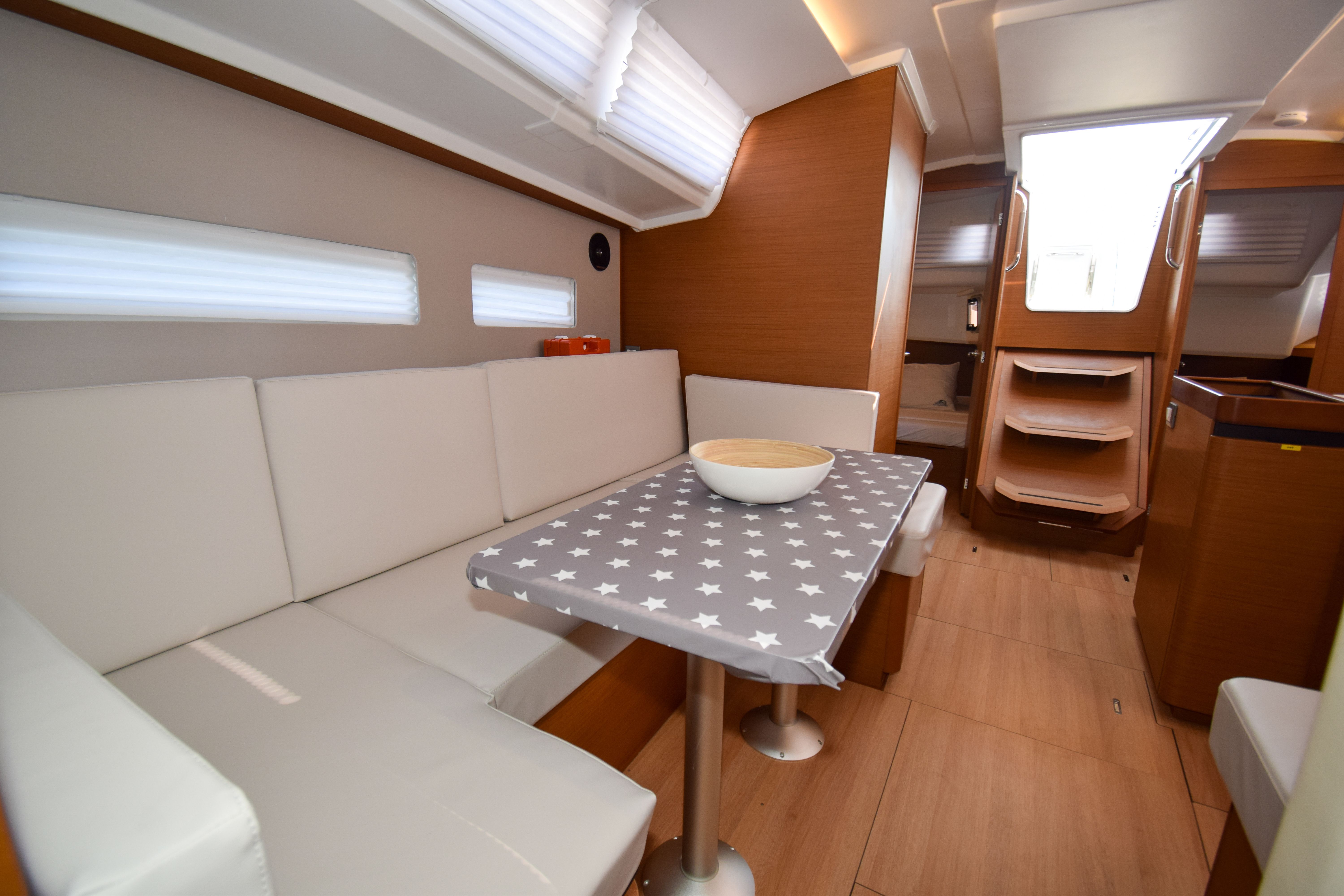 Jeanneau Sun Odyssey 410 | Sky Asya