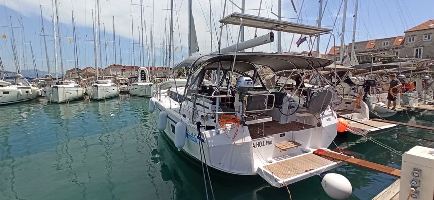 Bavaria C42 | A.HO.I two