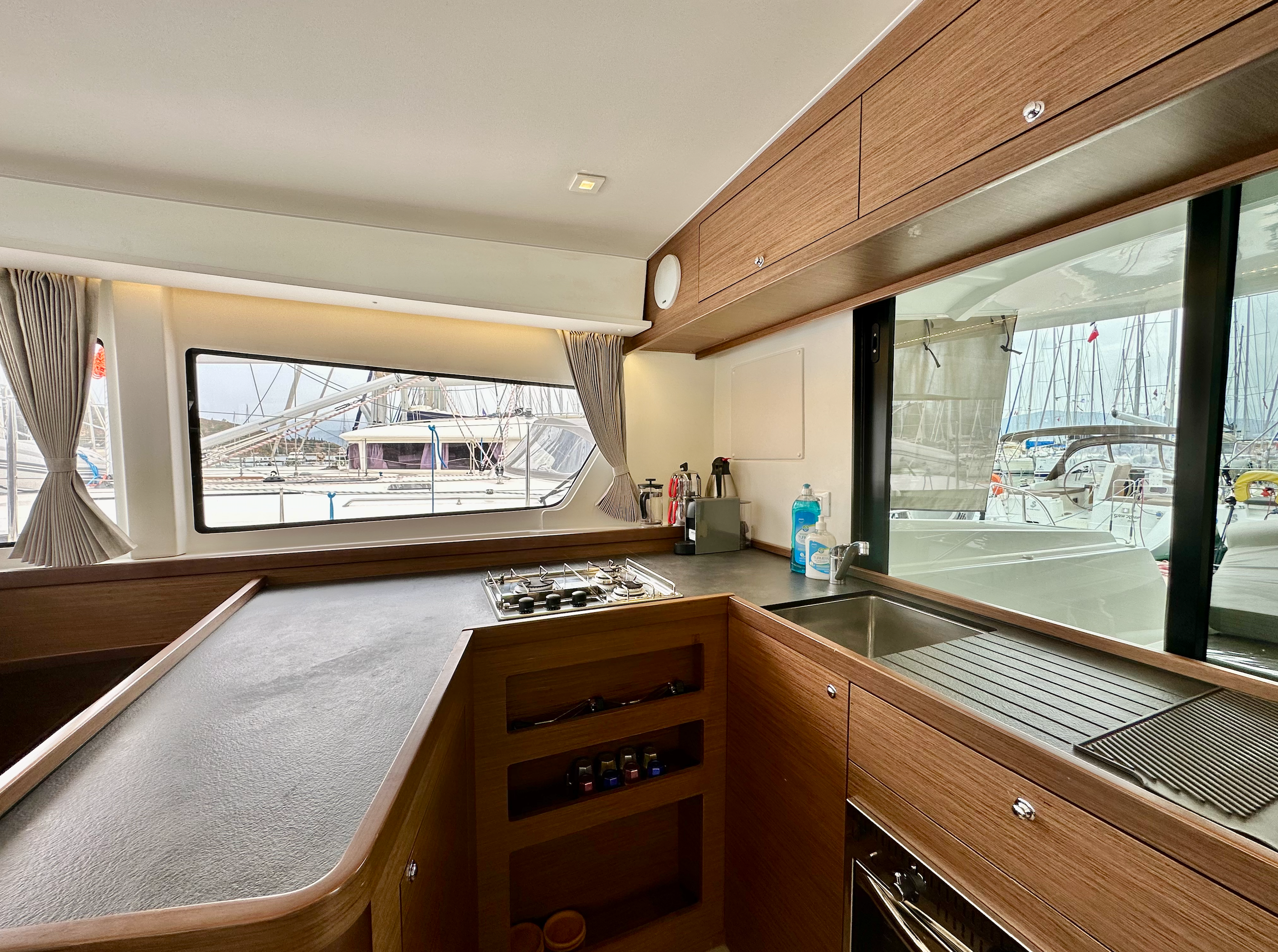 Lagoon 42 | Sail Arcturus