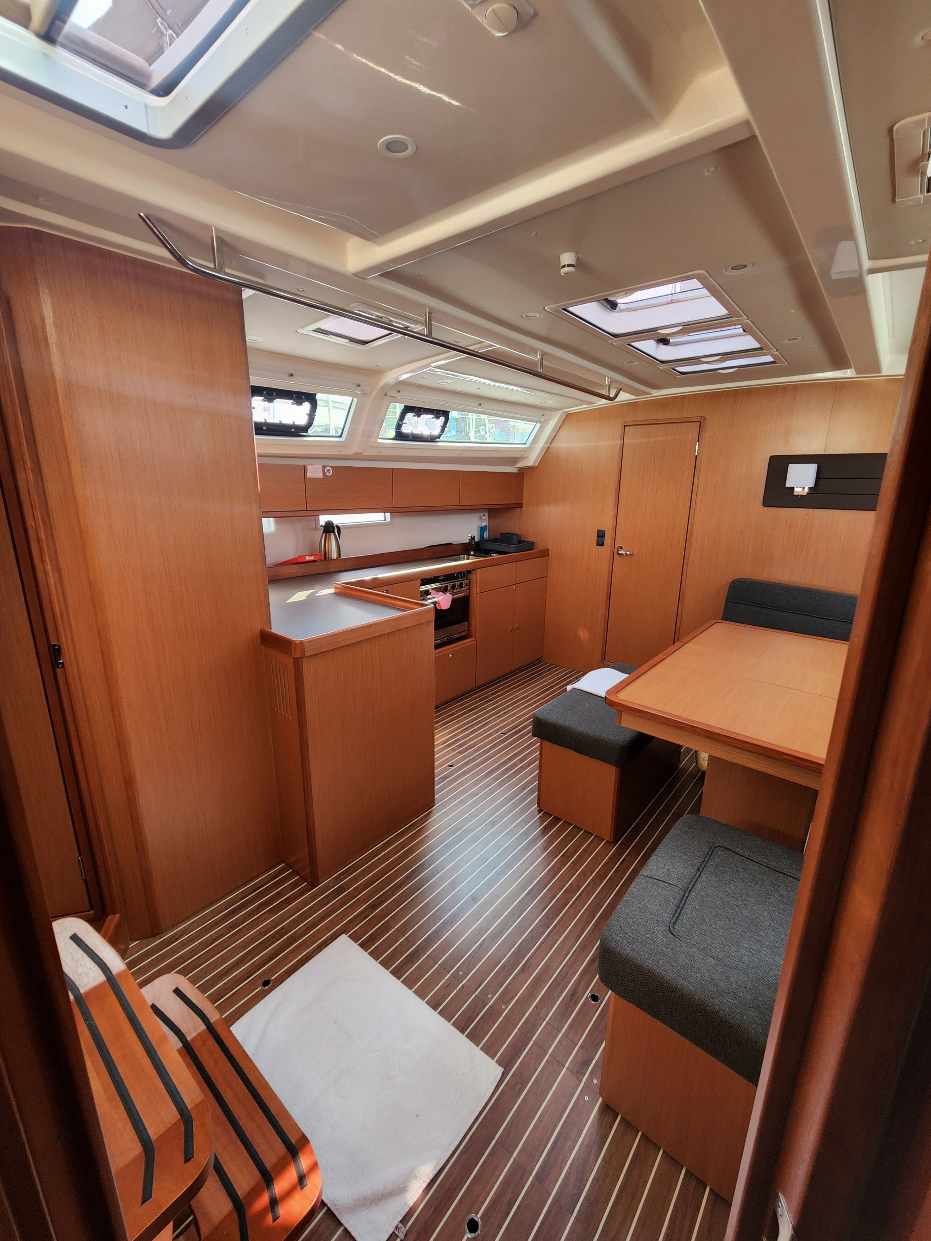 Bavaria Cruiser 46 | Sail Betelgeuse