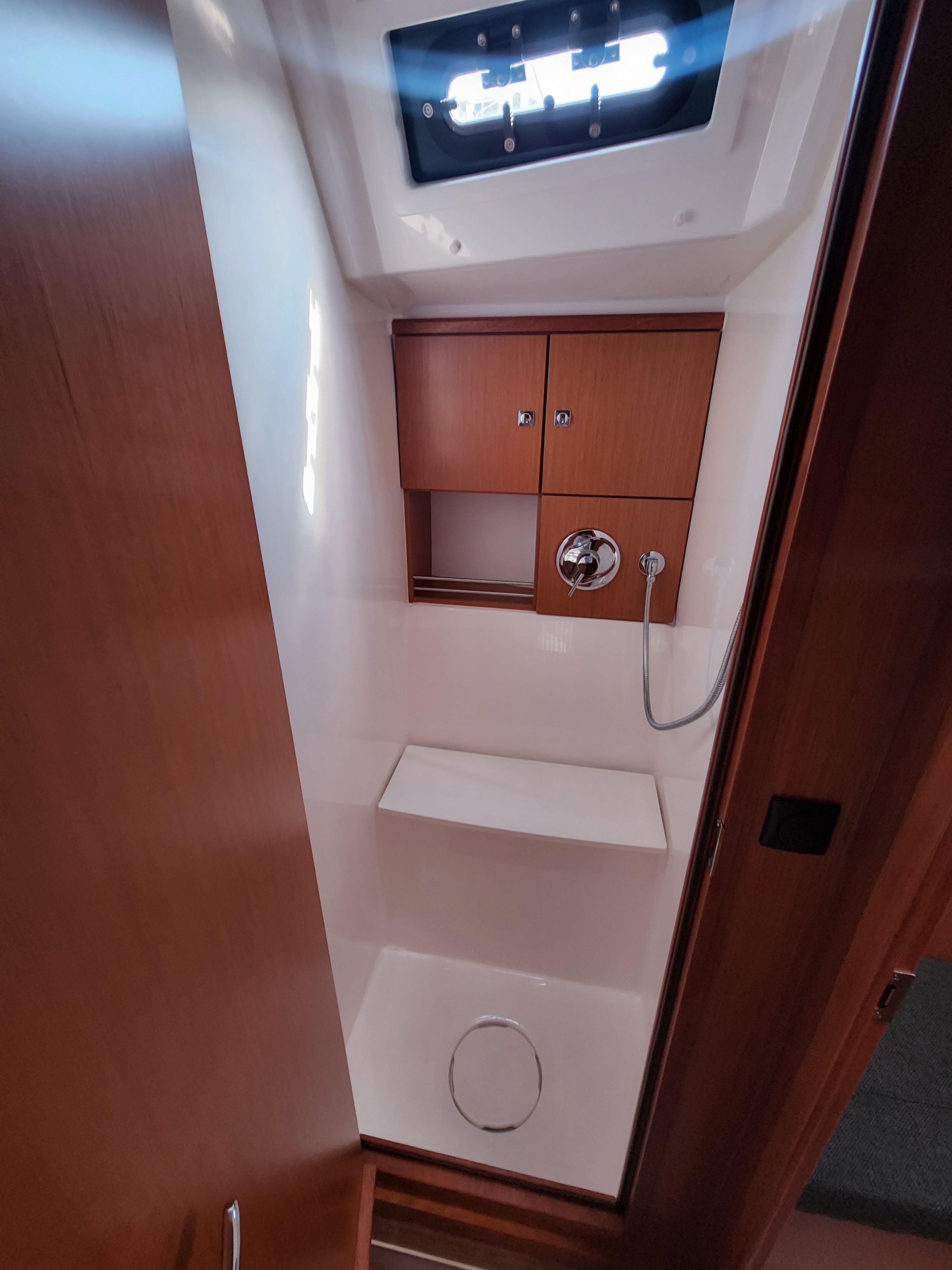 Bavaria Cruiser 46 | Sail Betelgeuse
