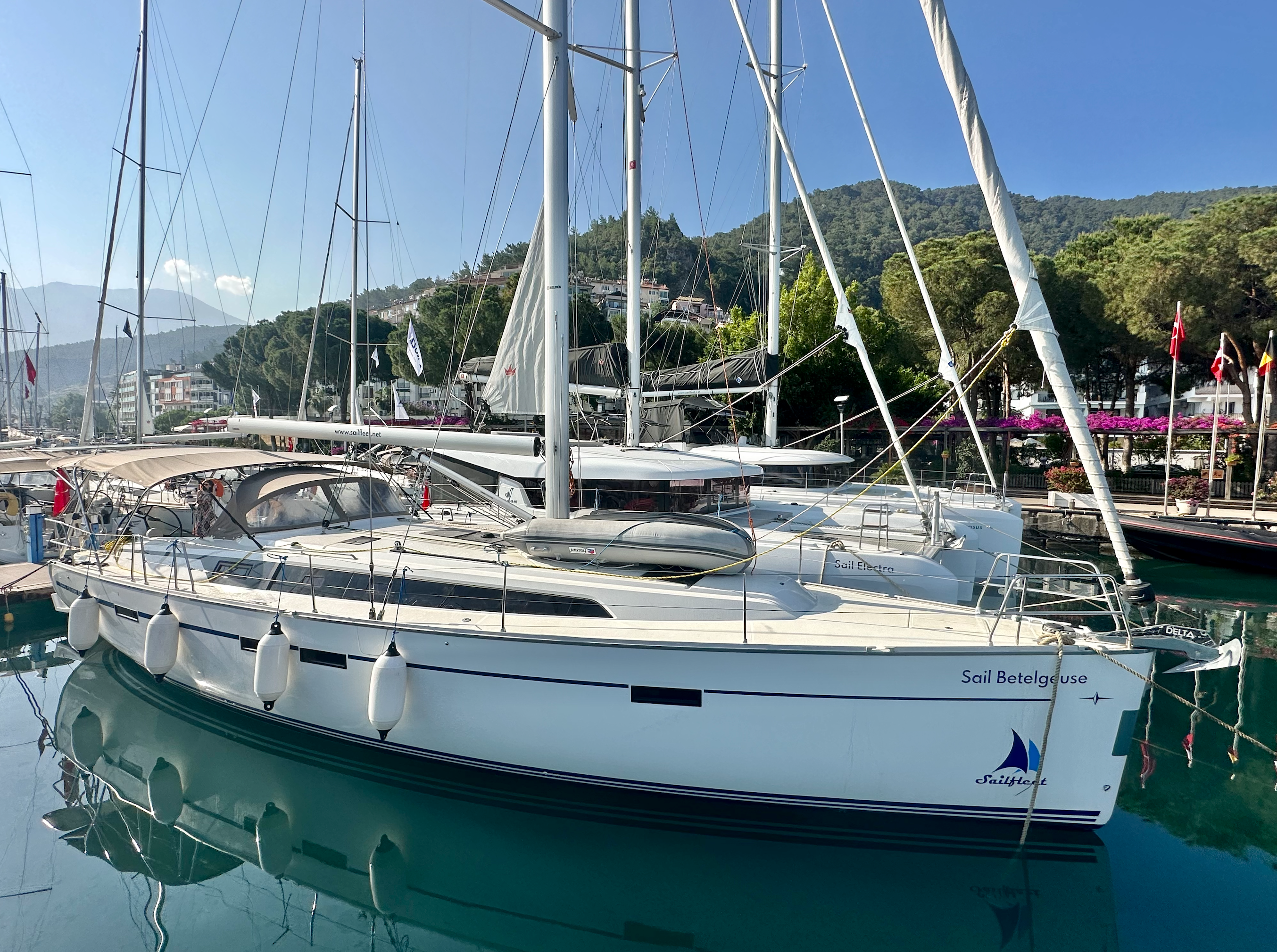 Bavaria Cruiser 46 | Sail Betelgeuse