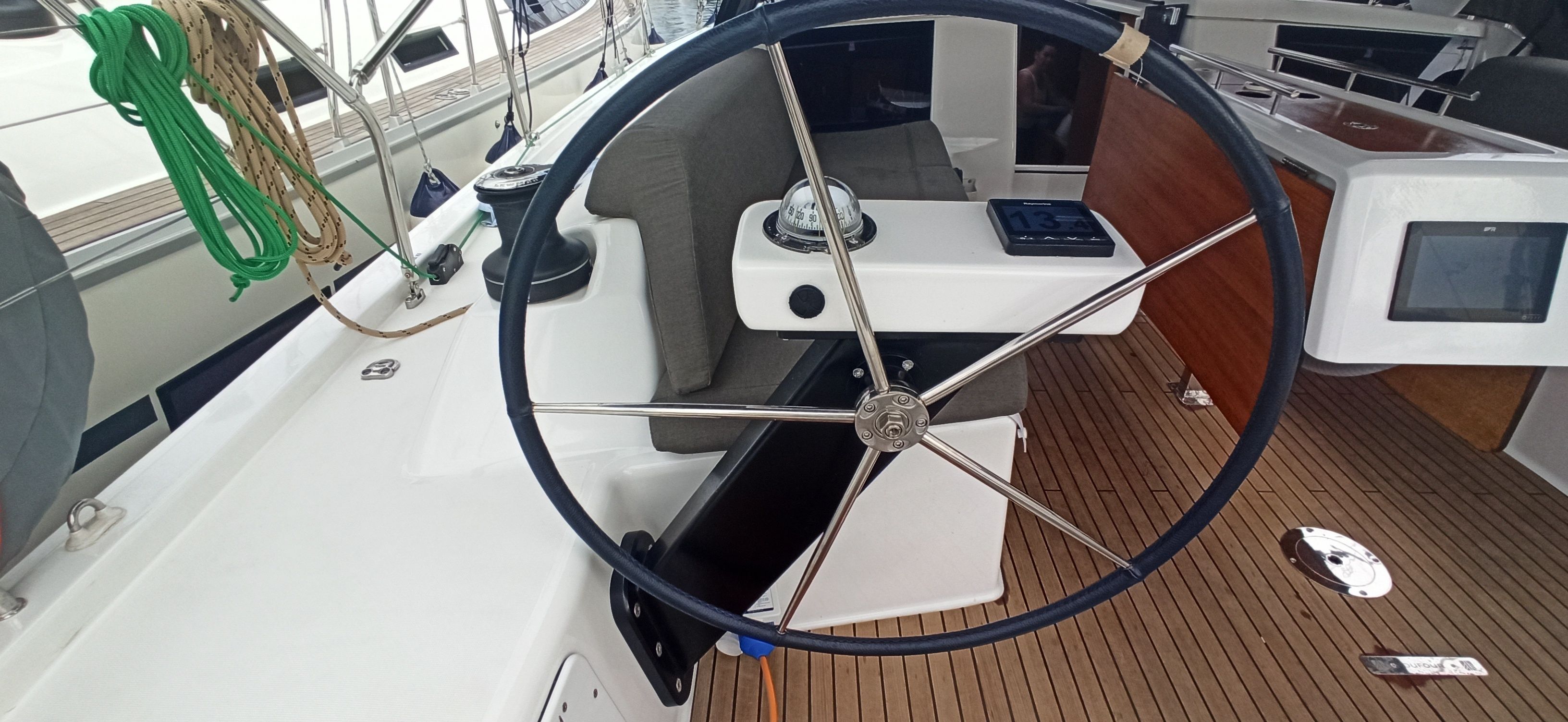 Dufour 430 | Lucia 1