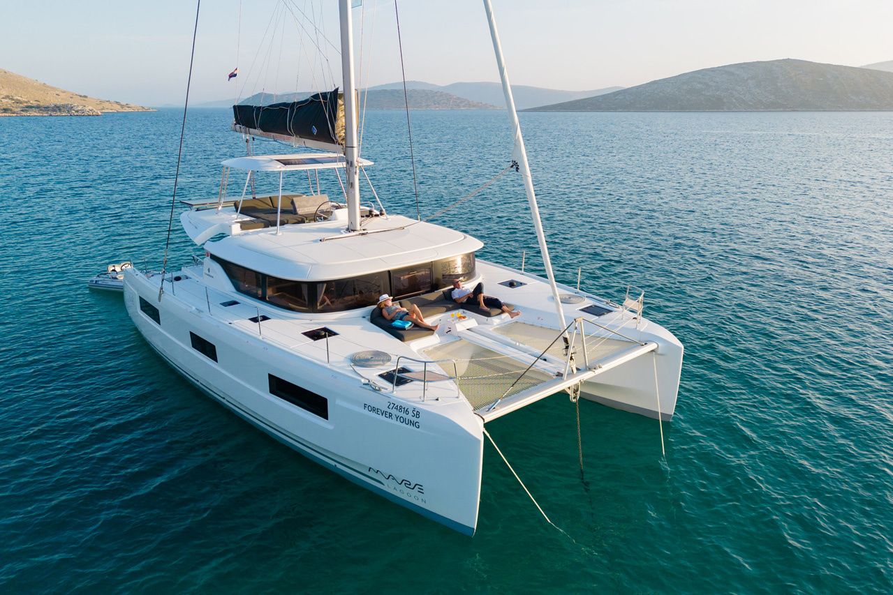 Lagoon 46 | Forever Young