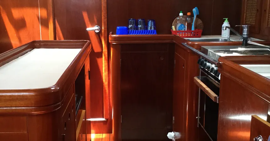 Beneteau 50 | Tetina17